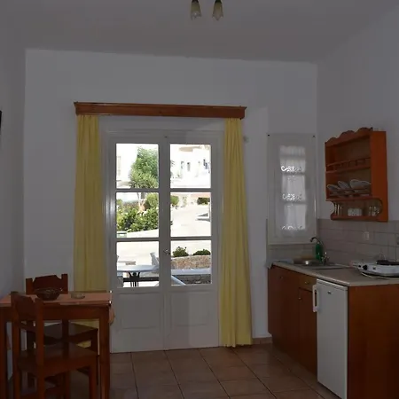 παραπόρτι 2* Φολέγανδρος
