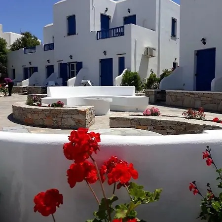 Ξενοδοχείο με διαμερίσματα παραπόρτι 2*