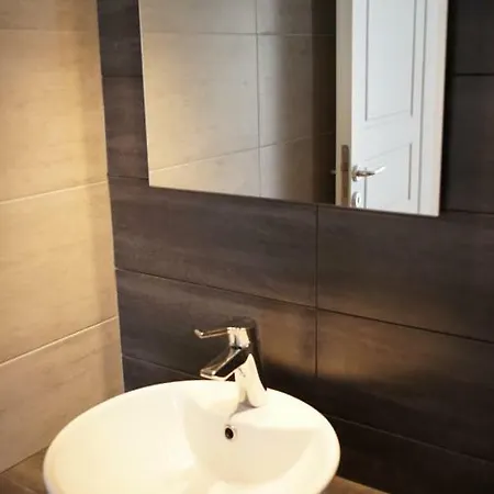 Lejlighedshotel Paraporti 2*