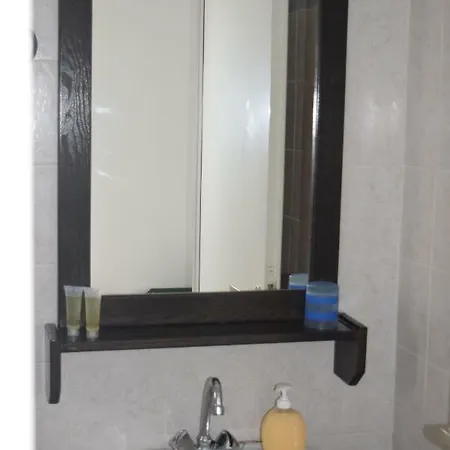 παραπόρτι 2* Φολέγανδρος