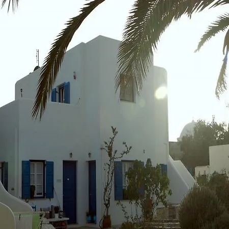 מלון דירות Paraporti Folégandros