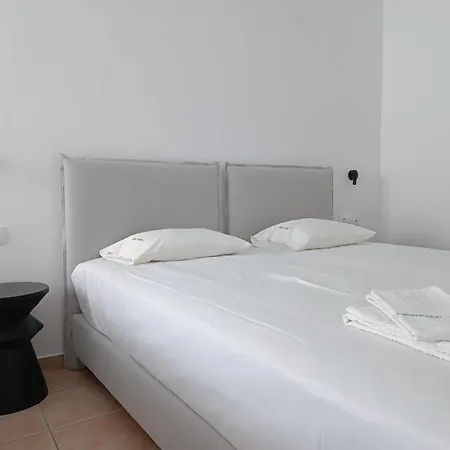 Paraporti Aparthotel 2*