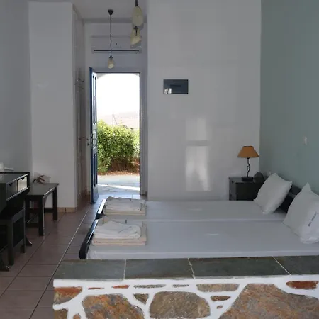 Paraporti Apartahotel 2*