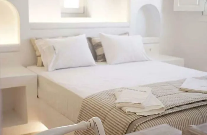 Paraporti Apart Otel Folégandros