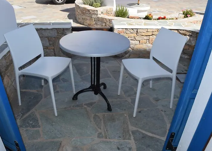 Paraporti 公寓式酒店 Folégandros